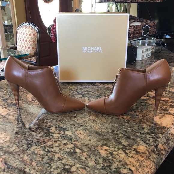 MICHAEL Michael Kors, Genuine Leather Booties - Picture 5 of 8